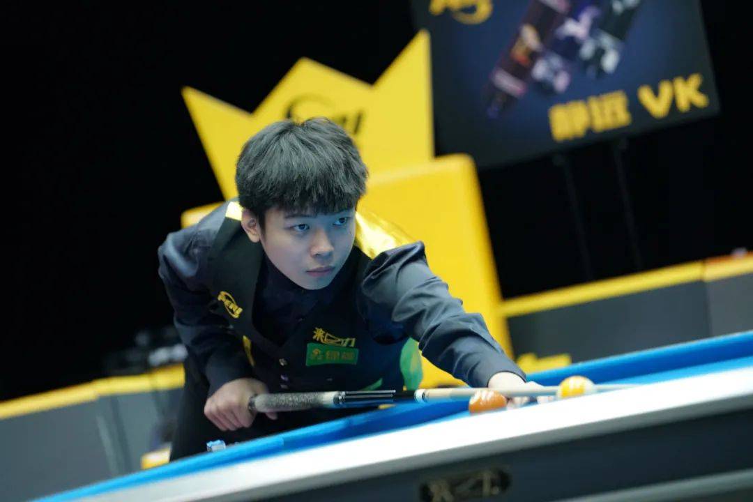 友们在场上 友们在场上