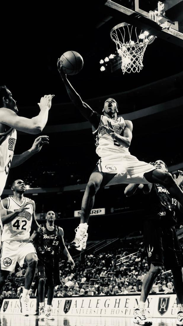 首场先发夺 首场先发夺